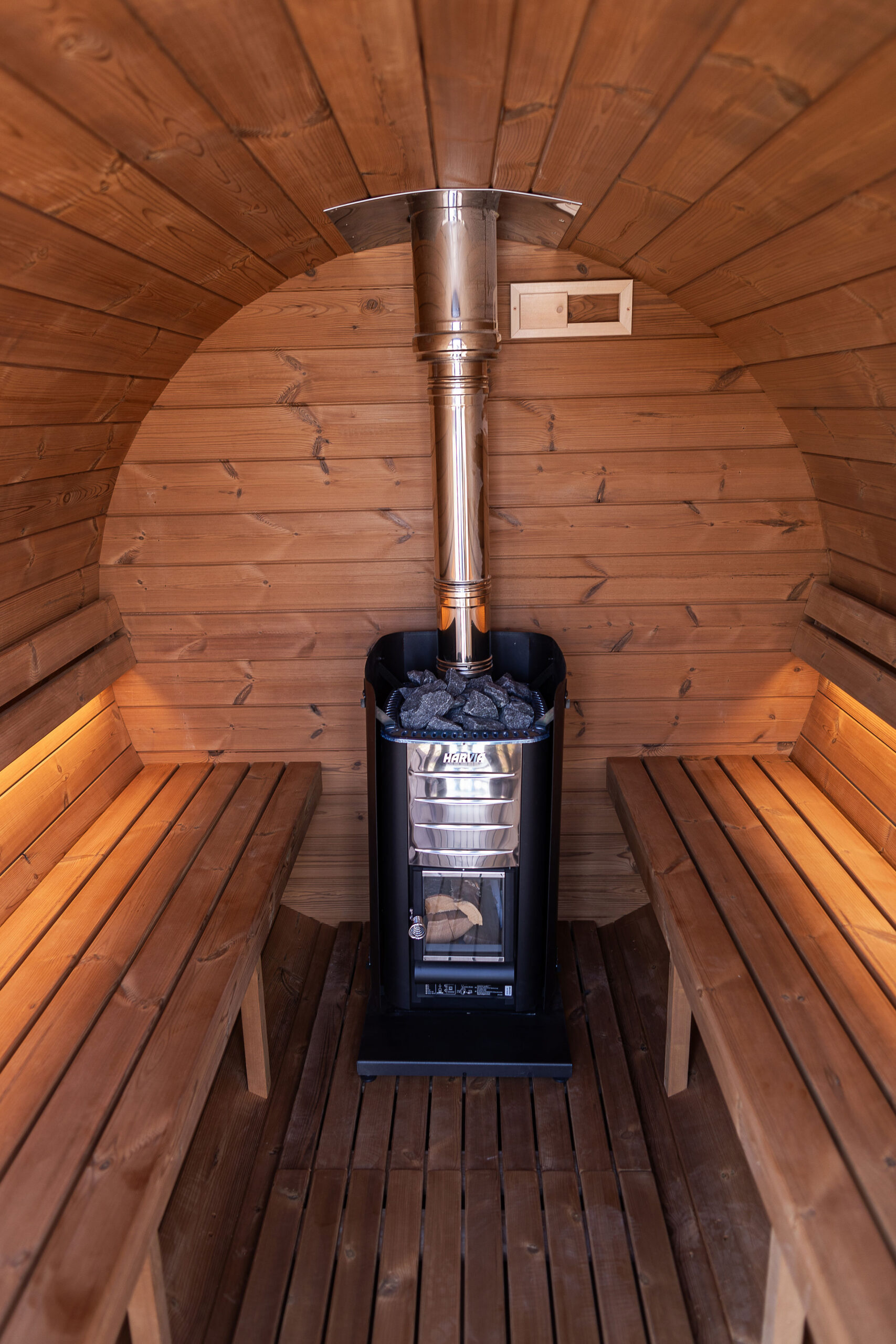 Intérieur d'un sauna extérieur