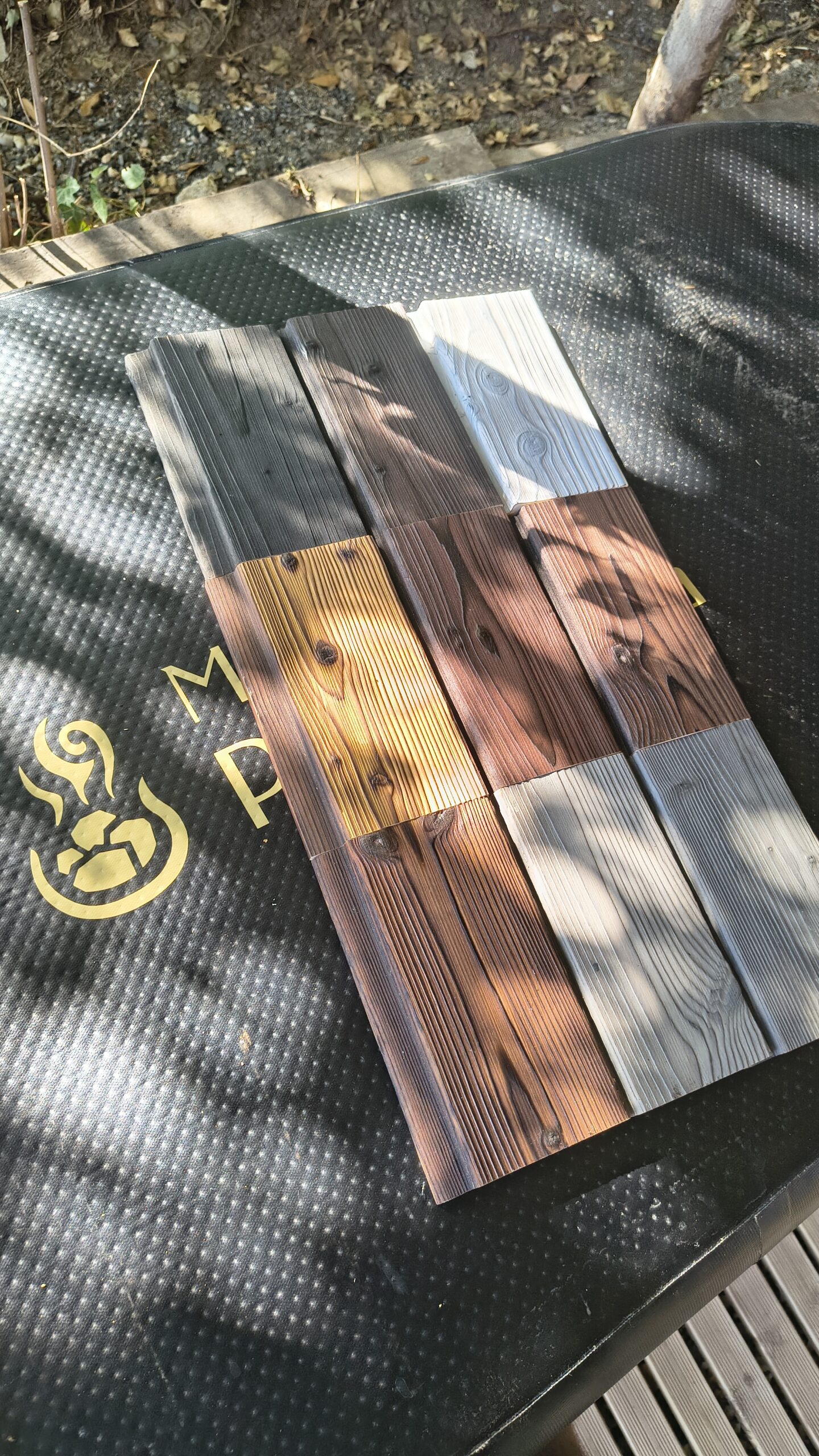 Échantillon de bardage Shou Sugi Ban pour sauna extérieur